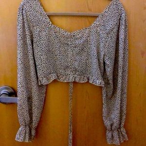 Selling long sleeve shirt that I don’t wear anymore